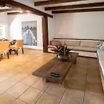 Arbequina Tatil Evi